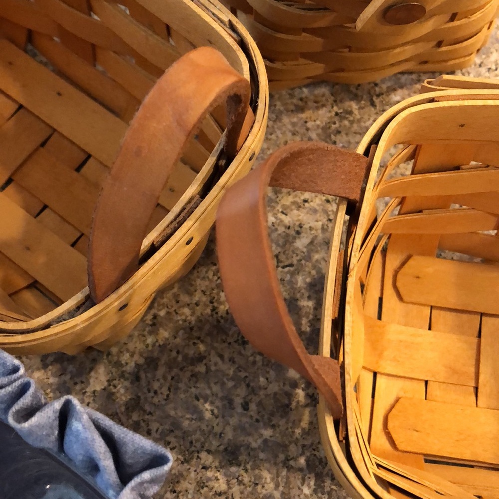Bundle of 4 Longaberger Baskets Including Collectors Club Membership Basket - Picture 17 of 17